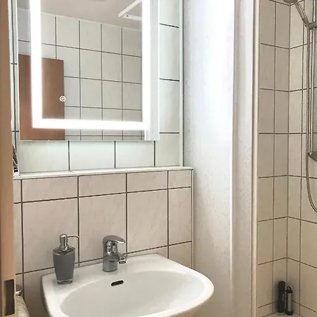 Apartman Helles Und Ruhiges Direkt Am Flughafen Leipzig Halle *